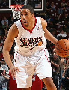 反映了他近 反映了他近