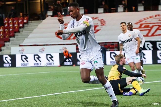 分利用詹姆 分利用詹姆